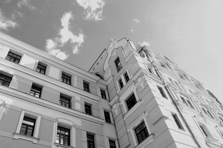 Как инфляция влияет на конкретные статьи расходов: пример ЖК «Адмирал-3»