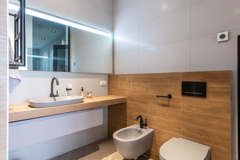 Toto vs Geberit: сравнение ключевых параметров для премиум-квартир